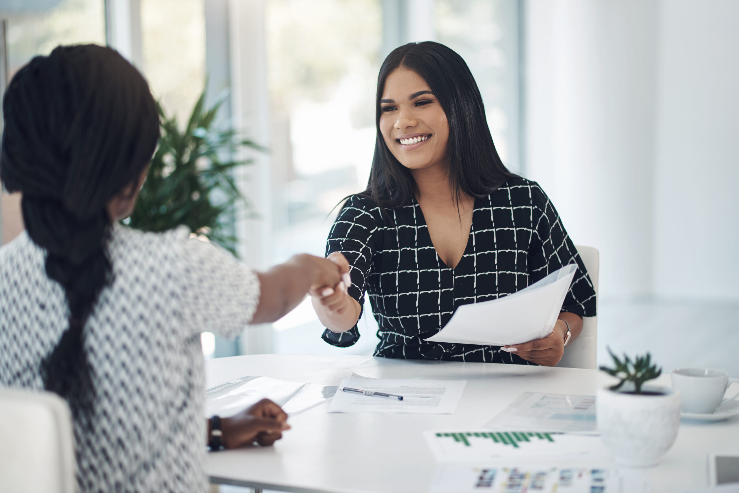 Neue Mitarbeiter:innen erfolgreich integrieren mit Hilfe von Onboarding